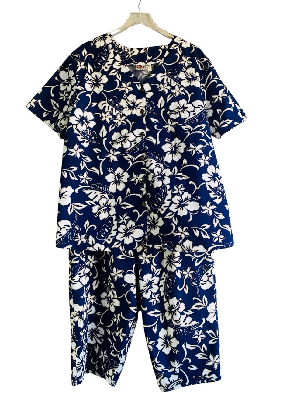 Hilo Hattie Navy Hibiscus Print 2 Piece Short Set Size 1X
